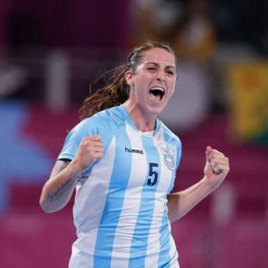 🇦🇷 <a href=https://www.instagram.com/manupizzoo/> Manuela Pizzo</a>